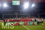 Berlin Deutschland, 04. Juli 2020,  
, BAYER04 LEVERKUSEN - FC BAYERN MUENCHEN  , Finale in Berlin,  Siegerehrung des Pokalsiegers FC Bayern, Gruppenfoto des Siegers. 


Foto: Hans Rauchensteiner / Pool / via MIS

Important: DFL REGULATIONS PROHIBIT ANY USE OF PHOTOGRAPHS as IMAGE SEQUENCES and/or QUASI-VIDEO - 
National and international News-Agencies OUT
Editorial Use ONLY