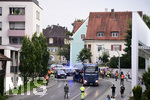 21.07.2020, Eurofighter-Transport durch Kaufbeuren, Ziel ist Manching bei Ingolstadt. Der Eurofighter diente elf Jahre lang dem Ausbildungszentrum der Luftwaffe in Kaufbeuren als Schulungsobjekt und wird nun vom Hersteller Airbus wieder flugtauglich gemacht. ber die B12 von Kaufbeuren geht es in Richtung Kempten und dort ber die A7, A8 und A9 nach Manching zur Aufbereitung.