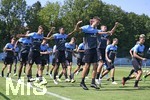 11.08.2020, Fussball 3. Bundesliga 2020/2021,  Training des TSV 1860 Mnchen an der Grnwalderstrasse. Warmlaufen der ganzen Mannschaft.