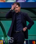 13.08.2020, Viertelfinale, Championsleague Finalturnier 2019/2020, Lissabon, RB LEIPZIG - ATLETICO MADRID im Estadio Jos Alvalade. Trainer Diego Simeone (Atletico Madrid) frustriert

Photographer: Peter Schatz / Pool /Via MiS

 - UEFA REGULATIONS PROHIBIT ANY USE OF PHOTOGRAPHS as IMAGE SEQUENCES and/or QUASI-VIDEO - 
National and international News-Agencies OUT
Editorial Use ONLY