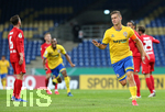 11.09.2020, Fussball DFB Pokal 2020/2021, 1. Runde, Eintracht Braunschweig - Hertha BSC Berlin, im Eintracht-Stadion Braunschweig. Jubel Torschtze Martin Kobylanski (Eintracht Braunschweig) zum Tor zum 4:3



