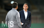 11.09.2020, Fussball DFB Pokal 2020/2021, 1. Runde, Eintracht Braunschweig - Hertha BSC Berlin, im Eintracht-Stadion Braunschweig. (L-R) Co-Trainer Eddy Szer (Hertha BSC Berlin) und Trainer Bruno Labbadia (Hertha BSC Berlin)


