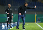11.09.2020, Fussball DFB Pokal 2020/2021, 1. Runde, Eintracht Braunschweig - Hertha BSC Berlin, im Eintracht-Stadion Braunschweig. Trainer Daniel Meyer (Eintracht Braunschweig)


