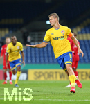 11.09.2020, Fussball DFB Pokal 2020/2021, 1. Runde, Eintracht Braunschweig - Hertha BSC Berlin, im Eintracht-Stadion Braunschweig. Jubel Torschtze Martin Kobylanski (Eintracht Braunschweig) zum Tor zum 4:3


