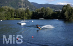12.09.2020, Immenstadt im Allgu,  am Inselsee fahren die Wakeboarder am Schlepplift ber den See. 