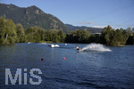 12.09.2020, Immenstadt im Allgu,  am Inselsee fahren die Wakeboarder am Schlepplift ber den See. 