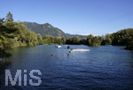 12.09.2020, Immenstadt im Allgu,  am Inselsee fahren die Wakeboarder am Schlepplift ber den See. 