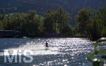 12.09.2020, Immenstadt im Allgu,  am Inselsee fahren die Wakeboarder am Schlepplift ber den See. 