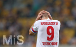 14.09.2020, Fussball DFB Pokal 2020/2021, 1. Runde, SG Dynamo Dresden - Hamburger SV, im Rudolf-Harbig-Stadion Dresden. Simon Terodde (Hamburg) enttuscht


