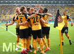 14.09.2020, Fussball DFB Pokal 2020/2021, 1. Runde, SG Dynamo Dresden - Hamburger SV, im Rudolf-Harbig-Stadion Dresden. Jubel Dresden zum Tor zum 1:0


