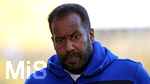14.09.2020, Fussball DFB Pokal 2020/2021, 1. Runde, SG Dynamo Dresden - Hamburger SV, im Rudolf-Harbig-Stadion Dresden. Trainer Daniel Thioune (Hamburg)


