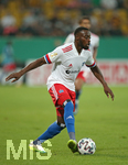 14.09.2020, Fussball DFB Pokal 2020/2021, 1. Runde, SG Dynamo Dresden - Hamburger SV, im Rudolf-Harbig-Stadion Dresden. Khaled Narey (Hamburg)


