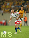 14.09.2020, Fussball DFB Pokal 2020/2021, 1. Runde, SG Dynamo Dresden - Hamburger SV, im Rudolf-Harbig-Stadion Dresden. Manuel Wintzheimer (Hamburg)


