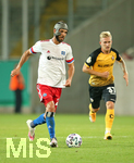 14.09.2020, Fussball DFB Pokal 2020/2021, 1. Runde, SG Dynamo Dresden - Hamburger SV, im Rudolf-Harbig-Stadion Dresden. (L-R) Klaus Gjasula (Hamburg), Luka Stor (Dynamo Dresden)



