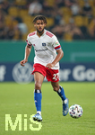 14.09.2020, Fussball DFB Pokal 2020/2021, 1. Runde, SG Dynamo Dresden - Hamburger SV, im Rudolf-Harbig-Stadion Dresden. Josha Vagnoman (Hamburg)


