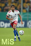 14.09.2020, Fussball DFB Pokal 2020/2021, 1. Runde, SG Dynamo Dresden - Hamburger SV, im Rudolf-Harbig-Stadion Dresden. Josha Vagnoman (Hamburg)


