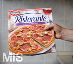 06.10.2020, Dr.Oetker-Pizza, Ristorante Pizza Speciale Tiefkhlpizza aus dem Khlfach.