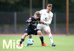 07.10.2020, Fussball Testspiel Saison 2020/2021, SV Werder Bremen - FC St. Pauli im Stadion Platz 11 Bremen. (L-R) Romano Schmid (Werder Bremen), Christian Viet (FC St. Pauli)



