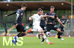 07.10.2020, Fussball Testspiel Saison 2020/2021, SV Werder Bremen - FC St. Pauli im Stadion Platz 11 Bremen. (L-R) Ilia Gruev (Werder Bremen), Borys Tashchy (FC St. Pauli), Patrick Erras (Werder Bremen)


