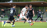 07.10.2020, Fussball Testspiel Saison 2020/2021, SV Werder Bremen - FC St. Pauli im Stadion Platz 11 Bremen. (L-R) Ilia Gruev (Werder Bremen), Borys Tashchy (FC St. Pauli), Patrick Erras (Werder Bremen)


