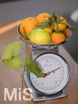 16.10.2020,  Vitaminreiche und schmackhafte Orangen direkt aus der Region Kalabrien in Sditalien in den Allguer Herbst: Der italienische Gastwirt Antonio Cosimo Laquinta, der in Bad Wrishofen das bekannte Italienische Restaurant 