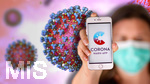 17.10.2020, SYMBOLBILD, Die offizielle Warn-App im Kampf gegen das Coronavirus (Corona-Warn-App) auf einem Smartphone installiert. Das Programm zur digitalen Kontaknachverfolgung fr den Infektionsschutz vom Robert Koch Institut (RKI) hier auf einem iphone installiert, bermittelt Aktivittsdaten zur schnelleren Eindmmung der Pandemie.  