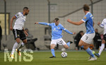 21.10.2020, Fussball 3. Liga 2020/2021, 6. Spieltag, TSV 1860 Mnchen - 1.FC Saarbrcken, im Grnwalder Stadion Mnchen,  Richard Neudecker (TSV 1860 Mnchen) Schuss 


