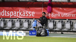 21.10.2020, Fussball 3. Liga 2020/2021, 6. Spieltag, TSV 1860 Mnchen - 1.FC Saarbrcken, im Grnwalder Stadion Mnchen, Dennis Erdmann (TSV 1860 Mnchen) auf der Bank.


