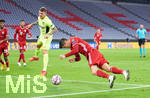 21.10.2020, Fussball Championsleague 2020/2021, Erste Runde Gruppenphase,  FC Bayern Muenchen - Atletico Madrid, in der Allianz-Arena Mnchen.  Robert LEWANDOWSKI, FCB 9  gegen Kieran TRIPPIER, Atletico 23 

Foto: Peter Schatz/Magics/Pool/Via MIS

Nur fr journalistische Zwecke! Only for editorial use! 

Gem den Vorgaben der DFL Deutsche Fuball Liga ist es untersagt, in dem Stadion und/oder vom Spiel angefertigte Fotoaufnahmen in Form von Sequenzbildern und/oder videohnlichen Fotostrecken zu verwerten bzw. verwerten zu lassen. DFL regulations prohibit any use of photographs as image sequences and/or quasi-video.    

National and international NewsAgencies OUT. 


