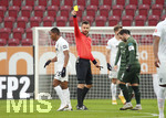 10.01.2021, Fussball 1. Bundesliga 2020/2021, 15. Spieltag, FC Augsburg - VfB Stuttgart, in der WWK-Arena Augsburg. Gelbe Karte fr Carlos Cruezo ( Augs ) von Schiedsrichter Daniel Schlager , rechts: Gonzalo Castro ( VfB )

Foto: Pressefoto Baumann/Alexander Keppler/Pool/via MIS

Nur fr journalistische Zwecke! Only for editorial use! 

Gem den Vorgaben der DFL Deutsche Fuball Liga ist es untersagt, in dem Stadion und/oder vom Spiel angefertigte Fotoaufnahmen in Form von Sequenzbildern und/oder videohnlichen Fotostrecken zu verwerten bzw. verwerten zu lassen. DFL regulations prohibit any use of photographs as image sequences and/or quasi-video.    

National and international NewsAgencies OUT. 