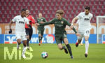 10.01.2021, Fussball 1. Bundesliga 2020/2021, 15. Spieltag, FC Augsburg - VfB Stuttgart, in der WWK-Arena Augsburg. von links: Carlos Gruezo ( Augs ) / Borna Sosa ( VfB ) /  Daniel Caligiuri ( Augs )

Foto: Pressefoto Baumann/Alexander Keppler/Pool/via MIS

Nur fr journalistische Zwecke! Only for editorial use! 

Gem den Vorgaben der DFL Deutsche Fuball Liga ist es untersagt, in dem Stadion und/oder vom Spiel angefertigte Fotoaufnahmen in Form von Sequenzbildern und/oder videohnlichen Fotostrecken zu verwerten bzw. verwerten zu lassen. DFL regulations prohibit any use of photographs as image sequences and/or quasi-video.    

National and international NewsAgencies OUT. 