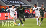 10.01.2021, Fussball 1. Bundesliga 2020/2021, 15. Spieltag, FC Augsburg - VfB Stuttgart, in der WWK-Arena Augsburg. von links: Ruben vargas ( Augs) / Orel Mangala ( VfB ) / Carlos Gruezo ( Augs ) 

Foto: Pressefoto Baumann/Alexander Keppler/Pool/via MIS

Nur fr journalistische Zwecke! Only for editorial use! 

Gem den Vorgaben der DFL Deutsche Fuball Liga ist es untersagt, in dem Stadion und/oder vom Spiel angefertigte Fotoaufnahmen in Form von Sequenzbildern und/oder videohnlichen Fotostrecken zu verwerten bzw. verwerten zu lassen. DFL regulations prohibit any use of photographs as image sequences and/or quasi-video.    

National and international NewsAgencies OUT. 