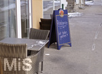 12.01.2021, Bad Wrishofen in Bayern, Restaurant-Schliessungen. Ein Cafe in Bad Wrishofen hat geffnet, jedoch nur fr die Abholung der Speisen und Getrnke.