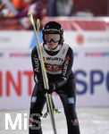 03.03.2021, Nordische SKI WM Oberstdorf 2021, Oberstdorf im Allgu,  Damen Ski Springen von der Groschanze, Anna Rupprecht  (GER) ist enttuscht.