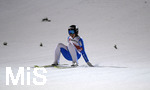 03.03.2021, Nordische SKI WM Oberstdorf 2021, Oberstdorf im Allgu,  Damen Ski Springen von der Groschanze, Silje Opseth (NOR) greift in den Schnee.