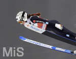 03.03.2021, Nordische SKI WM Oberstdorf 2021, Oberstdorf im Allgu, Skispringen Frauen, Groschanze,  Juliane Seyfarth (GER) in der Luft. 