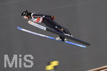03.03.2021, Nordische SKI WM Oberstdorf 2021, Oberstdorf im Allgu, Skispringen Frauen, Groschanze, Luisa Goerlich (GER) in der Luft.