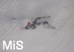 05.03.2021, Nordische SKI WM Oberstdorf 2021, Oberstdorf im Allgu,  Skispringen der Herren von der Groschanze, Markus Eisenbichler (GER) sttzt in den Schnee.