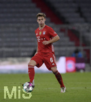 06.03.2021, Fussball 1. Bundesliga 2020/2021, 24. Spieltag, FC Bayern Mnchen - Borussia Dortmund, in der Allianz-Arena Mnchen.  Joshua Kimmich (FC Bayern Mnchen) am Ball 

Foto: Bernd Feil/M.i.S./Pool

Nur fr journalistische Zwecke! Only for editorial use! 
DFL regulations prohibit any use of photographs as image sequences and/or quasi-video.    
National and international NewsAgencies OUT.