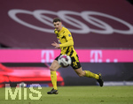 06.03.2021, Fussball 1. Bundesliga 2020/2021, 24. Spieltag, FC Bayern Mnchen - Borussia Dortmund, in der Allianz-Arena Mnchen. Thomas Meunier (Dortmund) am Ball.

Foto: Bernd Feil/M.i.S./Pool

Nur fr journalistische Zwecke! Only for editorial use! 
DFL regulations prohibit any use of photographs as image sequences and/or quasi-video.    
National and international NewsAgencies OUT.