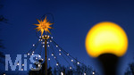 30.12.2020, Stadtgebiet Bad Wrishofen in Bayern, Stimmungsvolle Weihnachtsbeleuchtung in der ffentlichkeit.