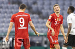 08.05.2021, Fussball 1. Bundesliga 2020/2021, 32. Spieltag, FC Bayern Mnchen - Borussia Mnchengladbach, in der Allianz-Arena Mnchen. re: Thomas Mller (FC Bayern Mnchen) lacht

Foto: Moritz Mller/Pool/via MIS

Nur fr journalistische Zwecke! Only for editorial use! 
DFL regulations prohibit any use of photographs as image sequences and/or quasi-video.    
National and international NewsAgencies OUT. 