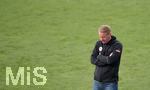 07.05.2021, Fussball 2. Bundesliga 2020/2021, 32. Spieltag, Holstein Kiel - FC St. Pauli, im Holstein-Stadion Kiel. Trainer Timo Schultz (FC St. Pauli)


