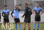 01.07.2021, Fussball 3. Liga 2021/2022, TSV 1860 Mnchen Sommer-Trainingslager in Windischgarsten, sterreich. Erstes Training auf dem Platz unter dem Mannschaftshotel Dilly,  Trainer Michael Kllner (TSV 1860 Mnchen) gibt Anweisungen 