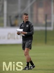 01.07.2021, Fussball 3. Liga 2021/2022, TSV 1860 Mnchen Sommer-Trainingslager in Windischgarsten, sterreich. Erstes Training auf dem Platz unter dem Mannschaftshotel Dilly, Trainer Michael Kllner (TSV 1860 Mnchen) 