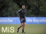 01.07.2021, Fussball 3. Liga 2021/2022, TSV 1860 Mnchen Sommer-Trainingslager in Windischgarsten, sterreich. Erstes Training auf dem Platz unter dem Mannschaftshotel Dilly, Trainer Michael Kllner (TSV 1860 Mnchen) nachdenklich 