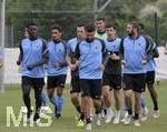 01.07.2021, Fussball 3. Liga 2021/2022, TSV 1860 Mnchen Sommer-Trainingslager in Windischgarsten, sterreich. Erstes Training auf dem Platz unter dem Mannschaftshotel Dilly, Auslaufen, Quirin Moll (TSV 1860 Mnchen), Sascha Mlders (TSV 1860 Mnchen) 