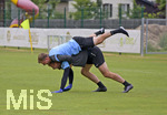 02.07.2021, Fussball 3. Liga 2021/2022, TSV 1860 Mnchen Sommer-Trainingslager in Windischgarsten, sterreich.  Training auf dem Platz neben dem Mannschaftshotel Dilly, Richard Neudecker (TSV 1860 Mnchen) lsst sich von Torwart Marco Hiller (TSV 1860 Mnchen) auf dem Rcken krabbelnd tragen.