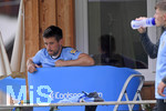 02.07.2021, Fussball 3. Liga 2021/2022, TSV 1860 Mnchen Sommer-Trainingslager in Windischgarsten, sterreich.  Training auf dem Platz neben dem Mannschaftshotel Dilly, Stefan Lex (TSV 1860 Mnchen) in der Eistonne  nach dem Spiel.