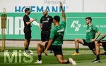 03.07.2021, Fussball 1. Bundesliga 2021/2022,  Fussball 1. Bundesliga: Trainingsauftakt SpVgg Greuther Frth, 

Cheftrainer Stefan Leitl mit Co-Trainer Alexander Hahn

Foto: Thomas Langer / MIS


